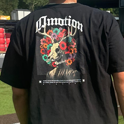 B L A N K E T T- Shirt