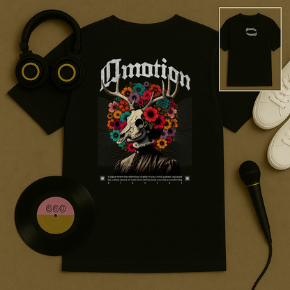 B L A N K E T T- Shirt